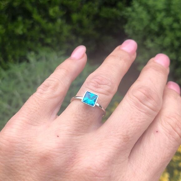 Sterling silver ring  - Picture 4 of 10